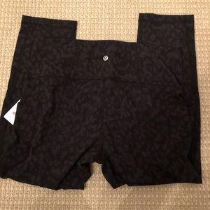 Women’s Lululemon HR Pace Rival Crop Size 10
